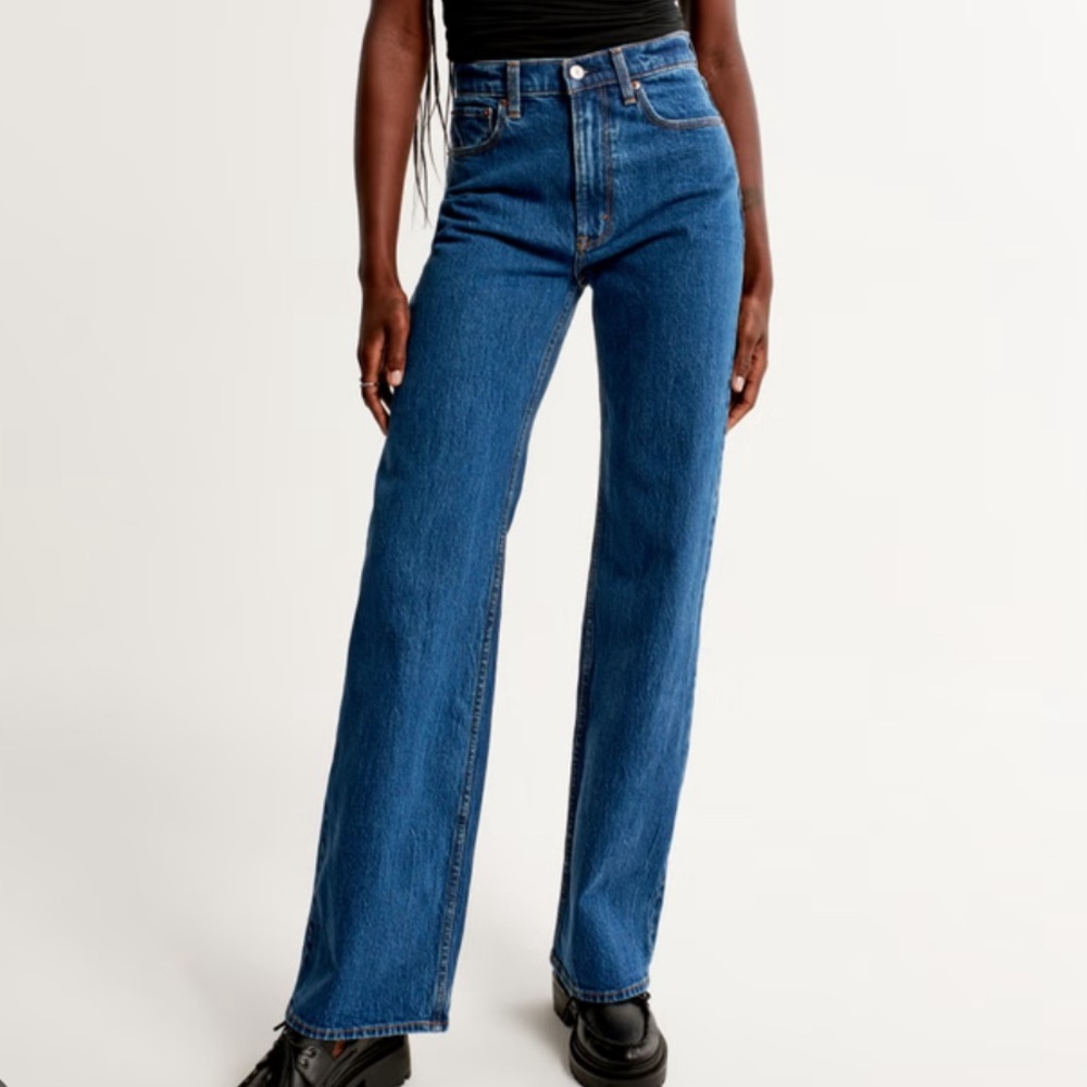 Abercrombie & Fitch Women's High-Rise Wide Leg Jeans in Blue